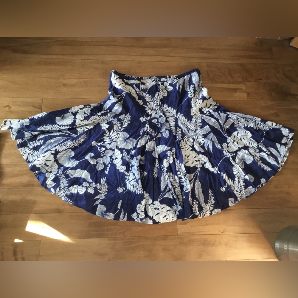 Statement Navy White Floral Skirt